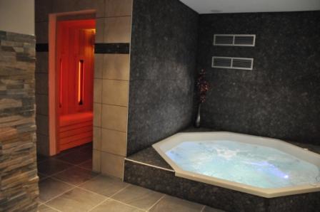 jacuzzi en infrarood sauna